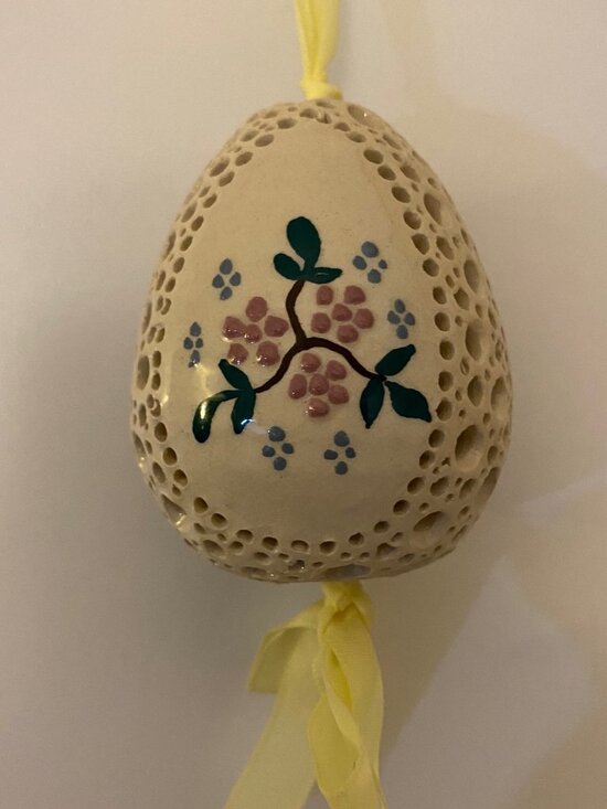 na Other - Carved Ceramic Easter Egg Colorful Flower Gift Decoration 3''